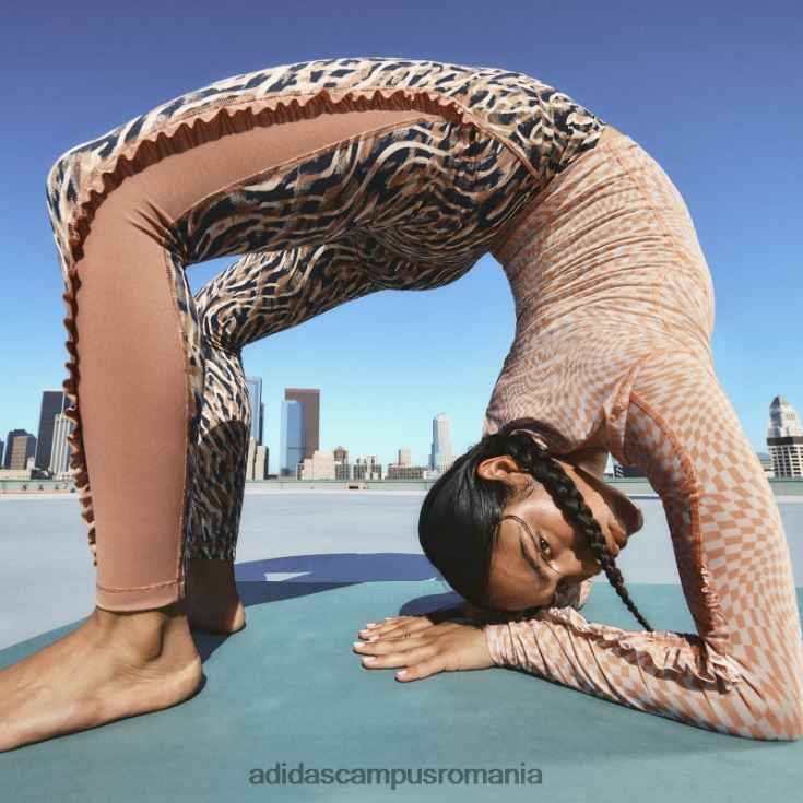 adidas campus romania jambiere 7/8 cu tentă ecru yoga studio clash imprimeu femei nuanță ecru/taupe/argilă J266N29431